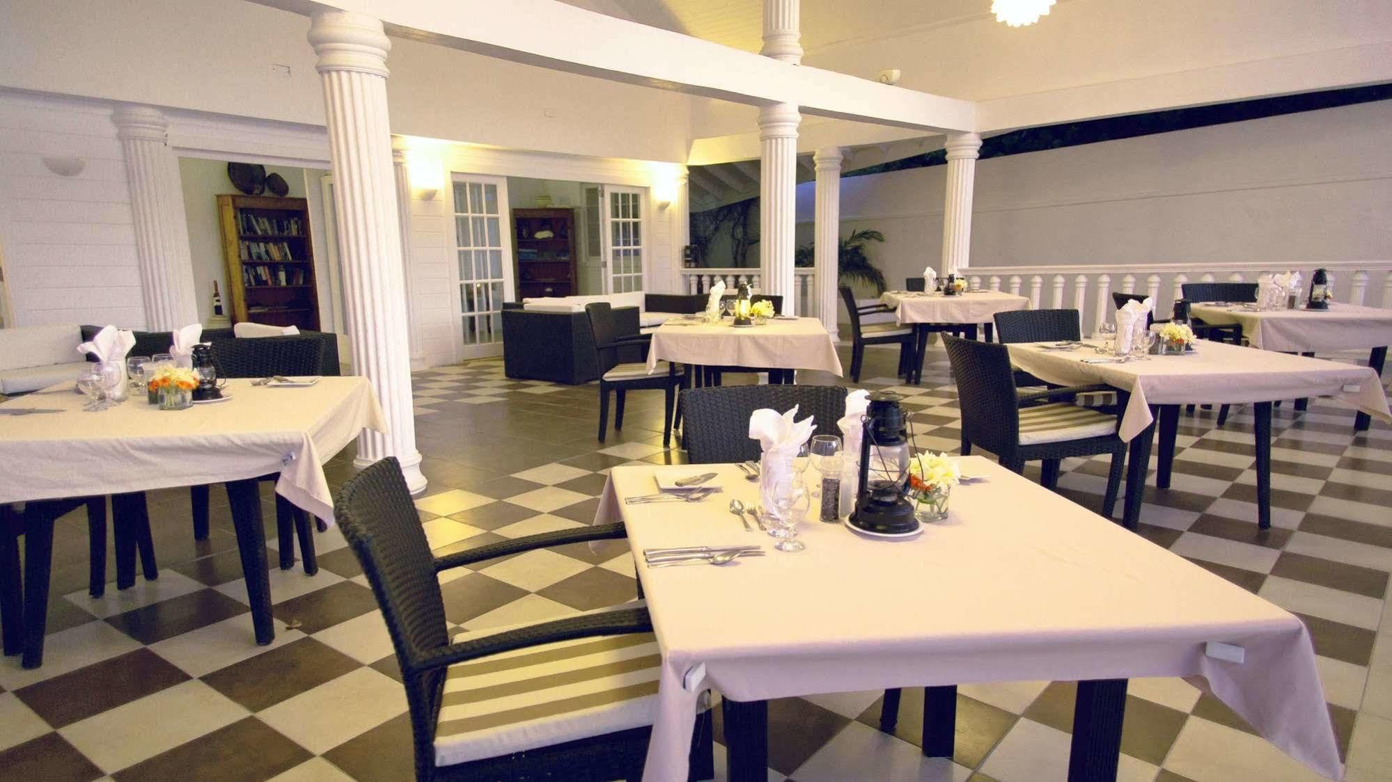Davids Beach Hotel Clifton Dış mekan fotoğraf